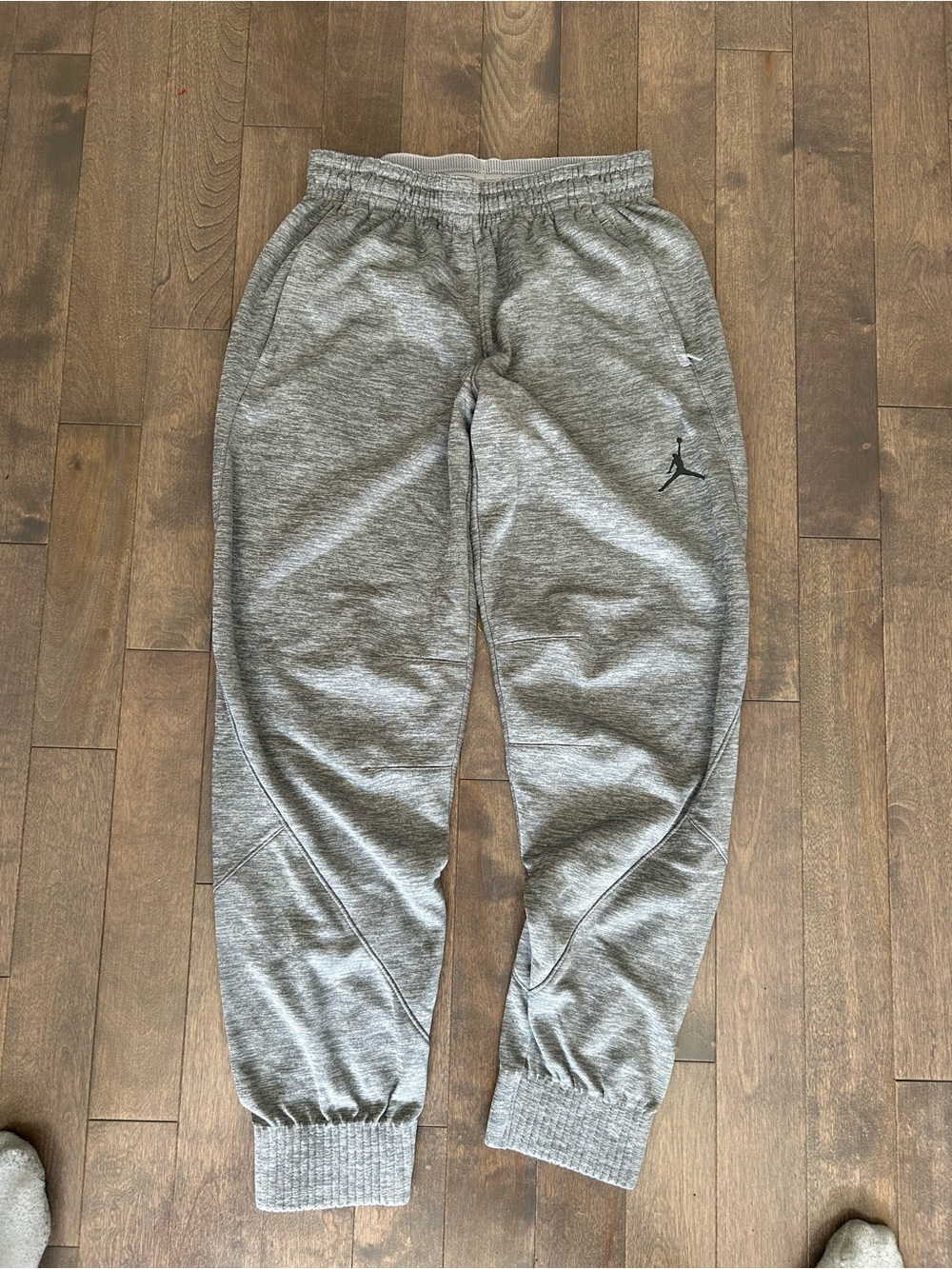 Jordan therma-fit Gray Jogger Sweatpants w zip-up pockets men’s size M